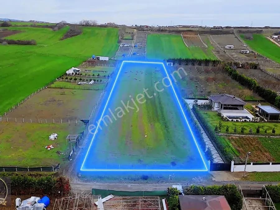 Silivri Merkezde 3000m2 İmara Sıfır Arazi